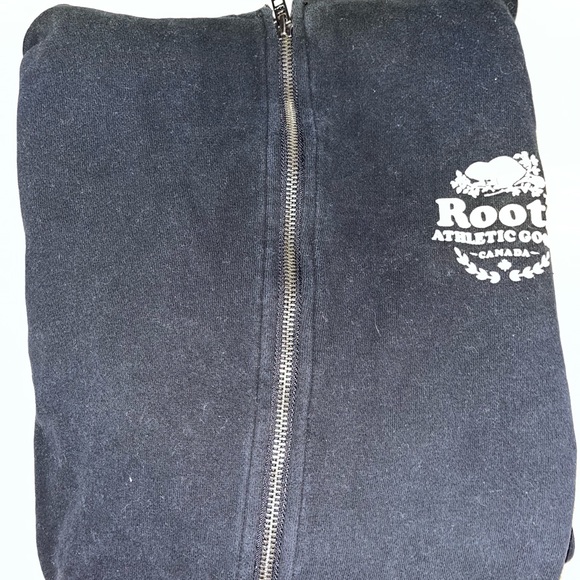 large black roots sweater in good condition - Picture 5 of 5